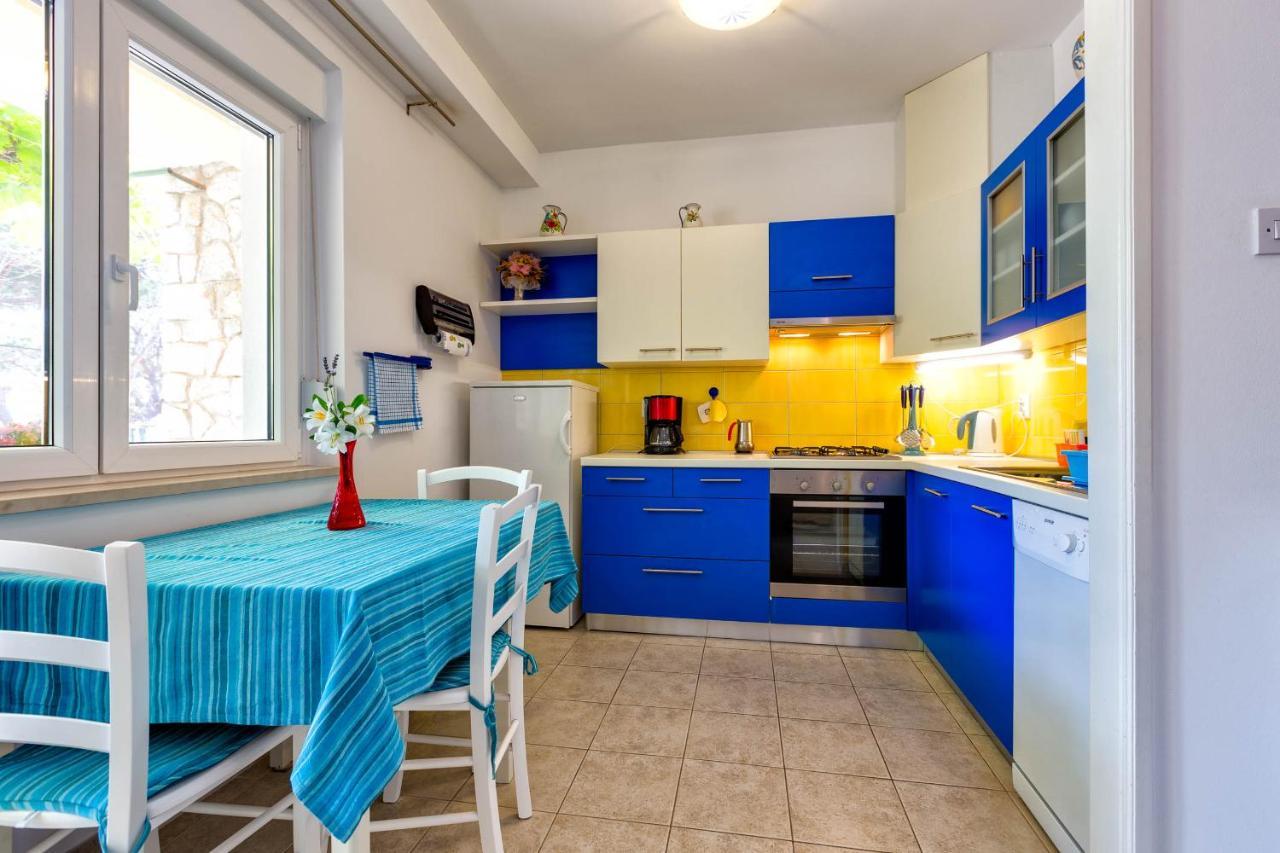 Apartments Margarita Mali Lošinj Exterior foto